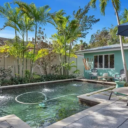 Charming Studio W Pool One Mile To Beach Pets Welcome Lake Worth Beach Exterior photo