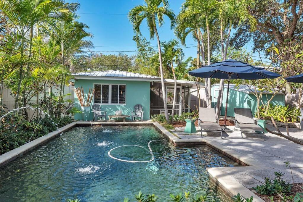 Charming W Pool One Mile To Pets Welcome Apartment Lake Worth Beach