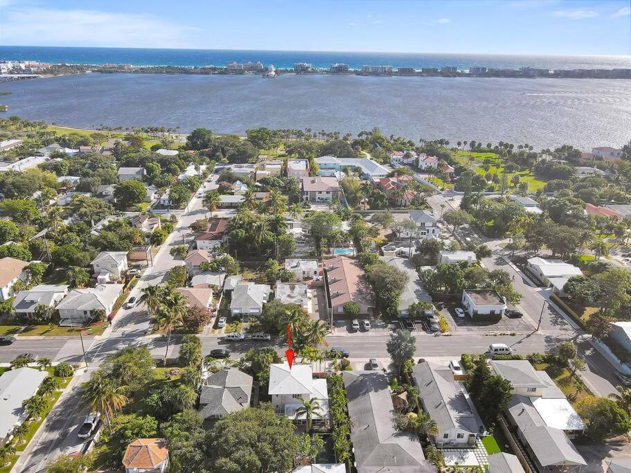 Charming W Pool One Mile To Pets Welcome * Lake Worth Beach