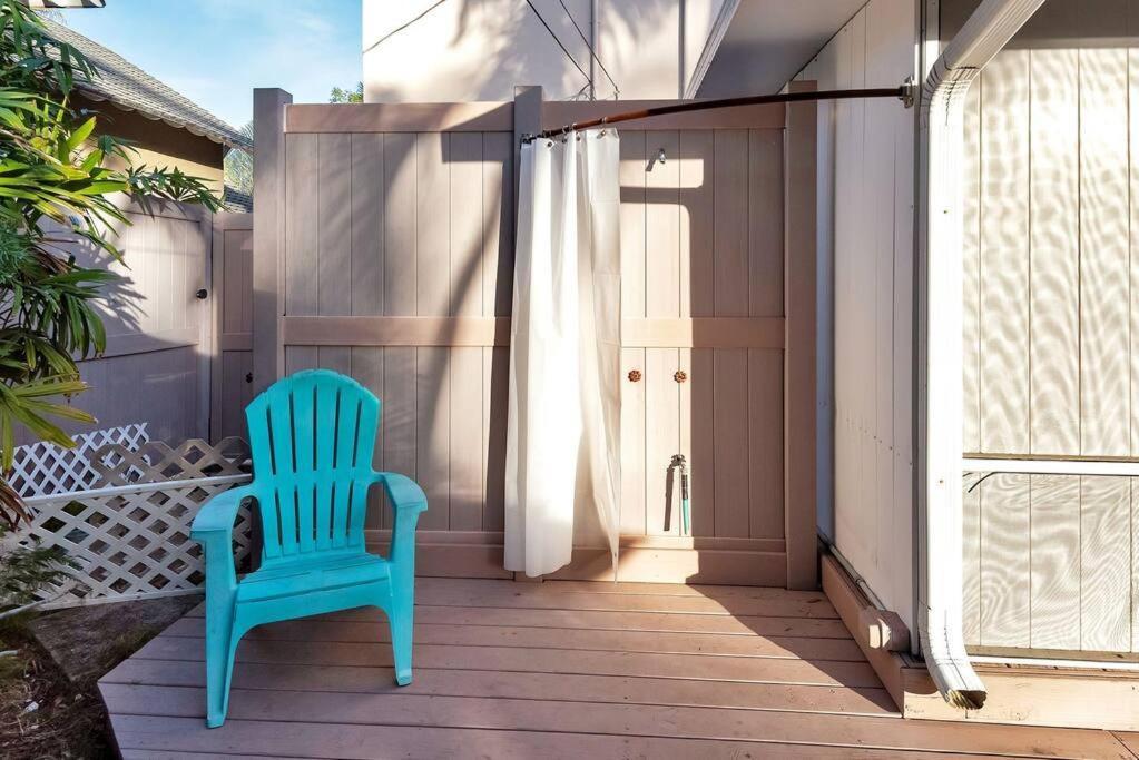 Charming W Pool One Mile To Pets Welcome